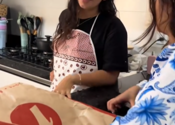 T0305003 Eu não podia deixar essa moça cair em um golpe part 2