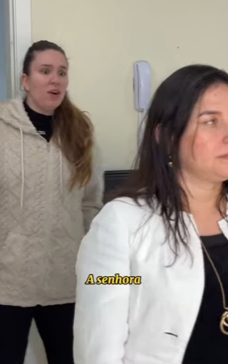 T0407009 Funcionária encontrou uma bolsa cheia de joias na rua, mas a atitude da patroa chocou part 2