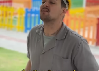 T0720001 Ela viu o funcionário trabalhando em outro lugar… o motivo a surpreendeu part 2