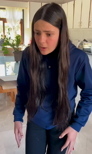 T0733009 A filha passava por uma situação difÃcil na escola, mas a mãe se recusava a ajudar 😔 part 2