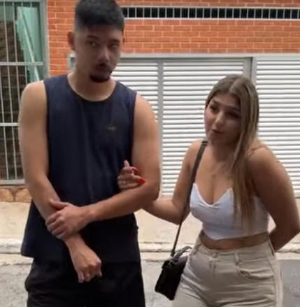 T0832005 Pedi ajuda a um ladrão fingindo ser meu namorado para fugir do ex… o plano saiu do controle 😳 part 2