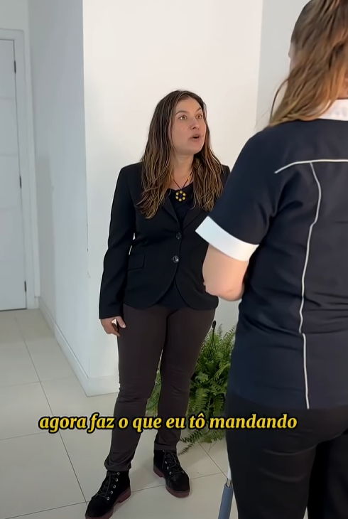 T0720005 Ela mandou a funcionária jogar a bicicleta fora… depois se arrependeu part 2