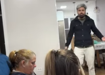 T1324002 Ela brigou com o marido e se recusava a fazer qualquer coisa em casa… até o limite ser atingido 😤 part 2