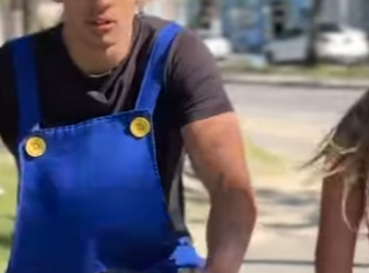 🔥 T0530002 Quase atropelou ela de bicicleta… e daí nasceu um romance improvável 🚲❤️ part 2