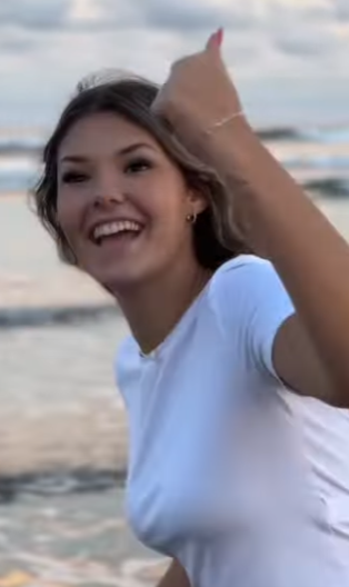 🔥 T0530003 Romance improvável entre piscineiro e milionária que ninguém esperava 😳💘 part 2