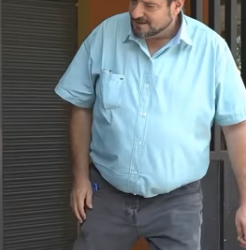 T0643008 Mulher bondosa reencontra o filho que havia perdido e emociona a todos part 2