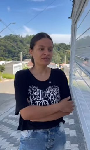 T1720008 Amiga sente ciúmes da outra e não quer que elas saiam juntas 😬 part 2