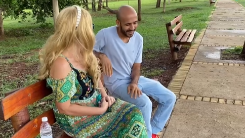 T1301004 Ele Zombou Do Próprio Pai Por Ser Gari, No Final Teve Uma Grande Surpresa part 2