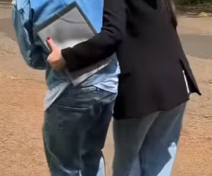 T1404003 Ela Ajudou Um Desconhecido Na Rua part 2