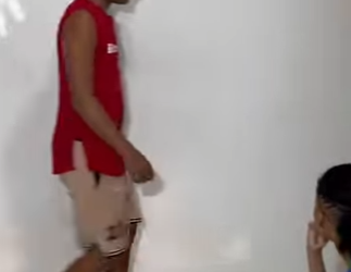 T1702001 O que será que tinha dentro daquele quarto? 😳 part 2