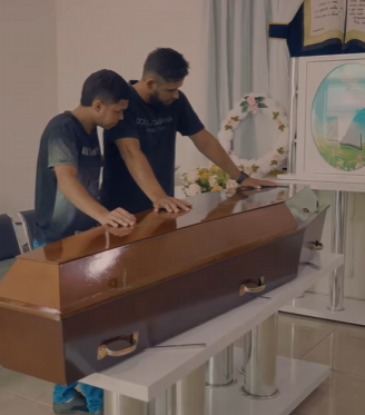 T0127026 Declarada morta, acorda no próprio velório 😨 part 2