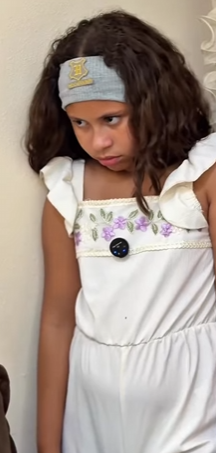 T1301007 Minha filha está agindo estranho… e isso me preocupa 😰 part 2