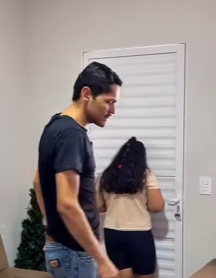 T1401003 A filha destruiu o presente e o pai tomou uma atitude inesperada 😠 part2