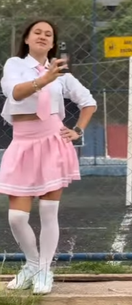 T0304005 O nerd da escola se transformou e ficou linda! part 2