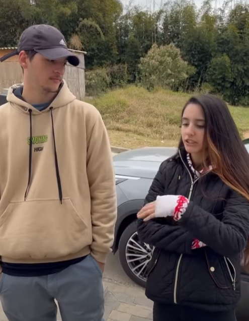 T0329003 A mãe dela achava que ela chegaria sozinha part 2