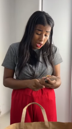 T1302002 A troca das sacolas revelou exatamente quem ela realmente era — PARTE 2