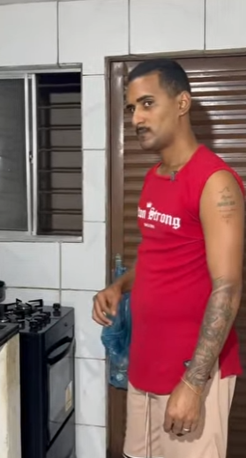 T1712015 O que será que tem por trás daquela porta? A verdade pode surpreender — PARTE 2