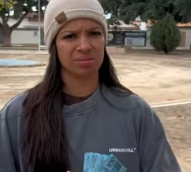 T1413003 Mendiga aceita fingir ser esposa de milionário final inesperado part2