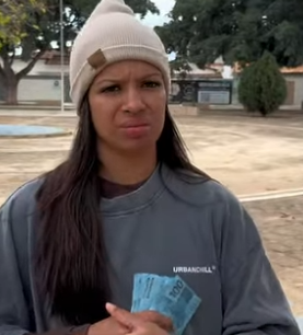 T1413003 Mendiga aceita fingir ser esposa de milionário final inesperado part2