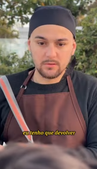 T0412022 Ele pediu um picolé olha como foi tratado part2