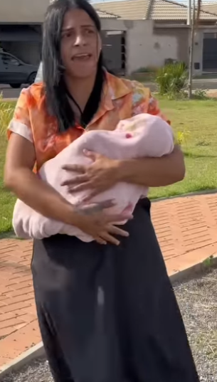 T0112017 Ela abandonou sua filha mas anos depois se reencontraram part2