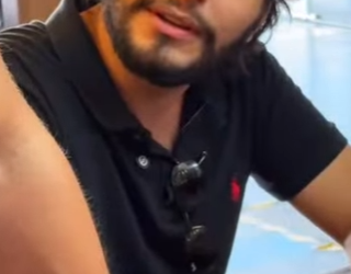 T0512005 virou garçonete por um dia acabou se apaixonando! part2