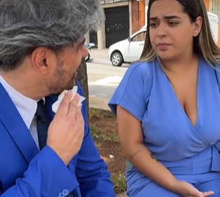 T0802012 Nunca tente brincar com duas mulheres inteligentes PART 2