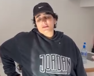 T0329004 Elas fecharam a casa para não serem incomodadas… mas algo aconteceu part 2