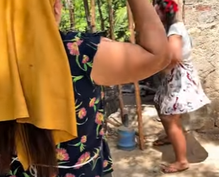 T1035012 Rosiscleudinha é uma figura… olha o que ela aprontou part 2