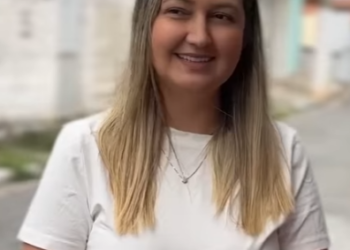 T0631008 Mentiu para as amigas sobre onde morava por vergonha part 2