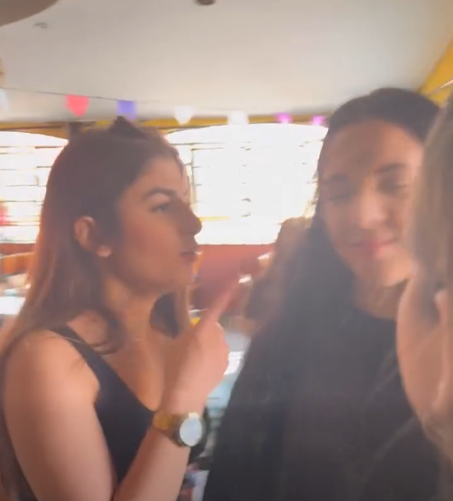 T0720001 Mendiga ficou rica lavando louça part 2