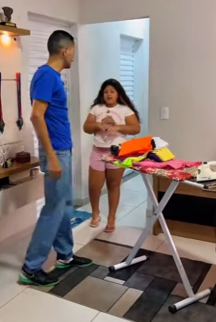 T0127008 Uma situação simples dentro de casa virou um grande conflito part 2