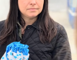 T0733012 Ela comprou uma sombrinha cheia de dinheiro na rua… e o destino mudou part 2