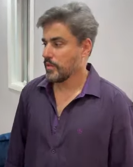 T0832006 A empregada revelou a infidelidade da patroa e acabou se apaixonando pelo chefe part 2