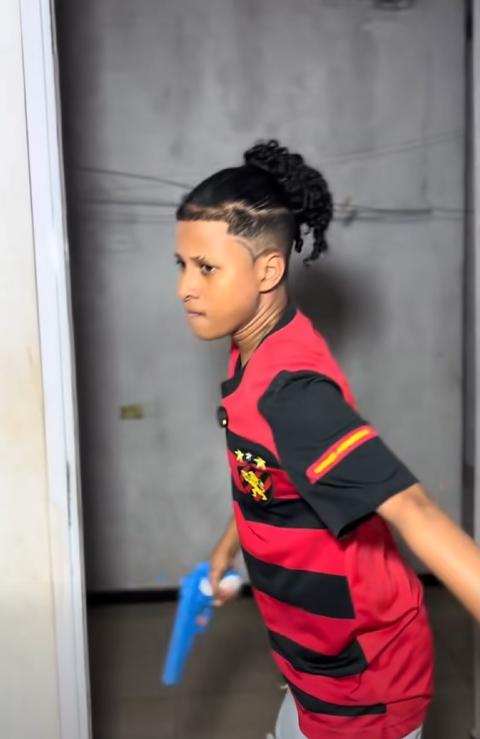 T0921004 Minha atitude foi correta em defender minha irmã