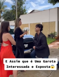 T1000011 Assim que Uma Garota Interessada Exposta part2