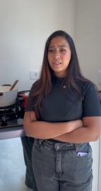 Sua família foi visitá la por alguns dias acabaram ficando semanas part2