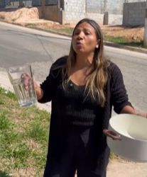 T0622031 vizinha quer comida obrigatória P2