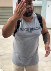 T0300012 Ela jogou ele sem conhecê lo part2