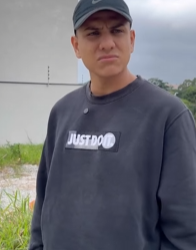 T0921003 Uma roupa não define personalidade da pessoa part2