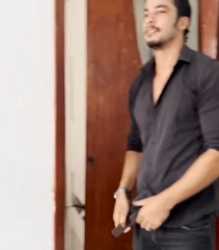 T0622012 Ele engravidou sua empregada depois culpou por ser uma ladra para que sua esposa não part2