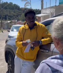 T1721005 Sua mãe não tinha para passagem ele preferiu deixa la part2