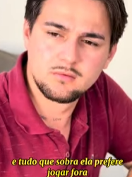 T0701018 Ela não deixava ninguém comer da sua comida part2