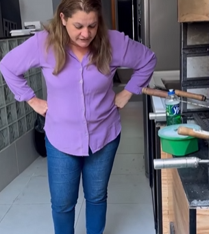 T0802004 Ela danificou celular para que sua mãe comprasse outro, olha que aconteceu part2