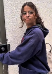 T0304016 Desde pequena ,tudo que ela queria era amor do pai Parte 2