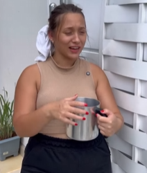 T0702006 Milionário se perguntou porque não dormia sem imaginar qual era razão part2