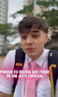 T0104005 ELE APAGOU FOTO DELES JUNTOS!!! part2