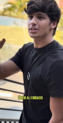 T0304009 SE APAIXONOU PELO RAPAZ DO MUSEU part2