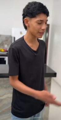 T1302008 Ele achou que ia ficar com dinheiro da aposent@doria da mãe,mais irmão dele desc part2