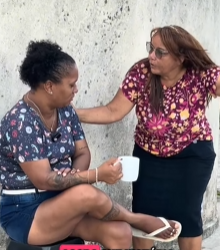 T1801001 Minha vizinha flagrou meu marido com outra na esquina part2